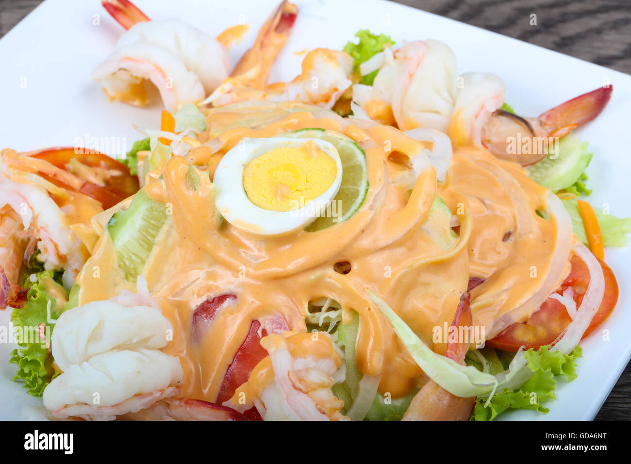 Shrimp cocktail with 1000 islands sauce and lime Stock Photo Alamy