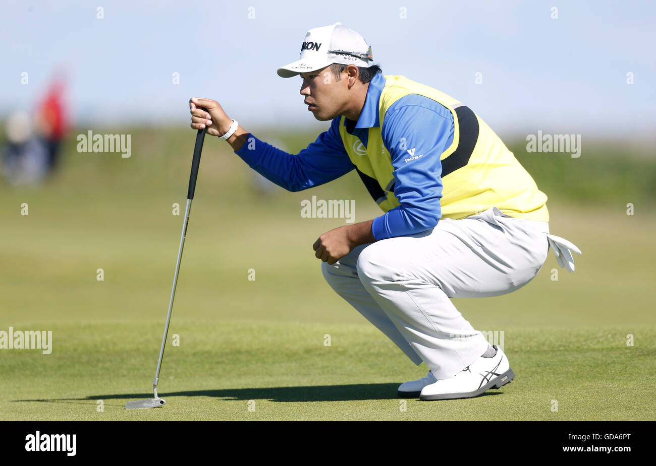 Japan's Hideki Matsuyama lines up a putt during day one of The Open Championship 2016 at Royal Troon Golf Club, South Ayrshire. PRESS ASSOCIATION Photo. Picture date: Thursday July 14, 2016. See PA story GOLF Open. Photo credit should read: Danny Lawson/PA Wire. RESTRICTIONS: Editorial use only. No commercial use. No onward sale. Still image use only. The Open Championship logo and clear link to The Open website (TheOpen.com) to be included on website publishing. Call +44 (0)1158 447447 for further information. Stock Photo