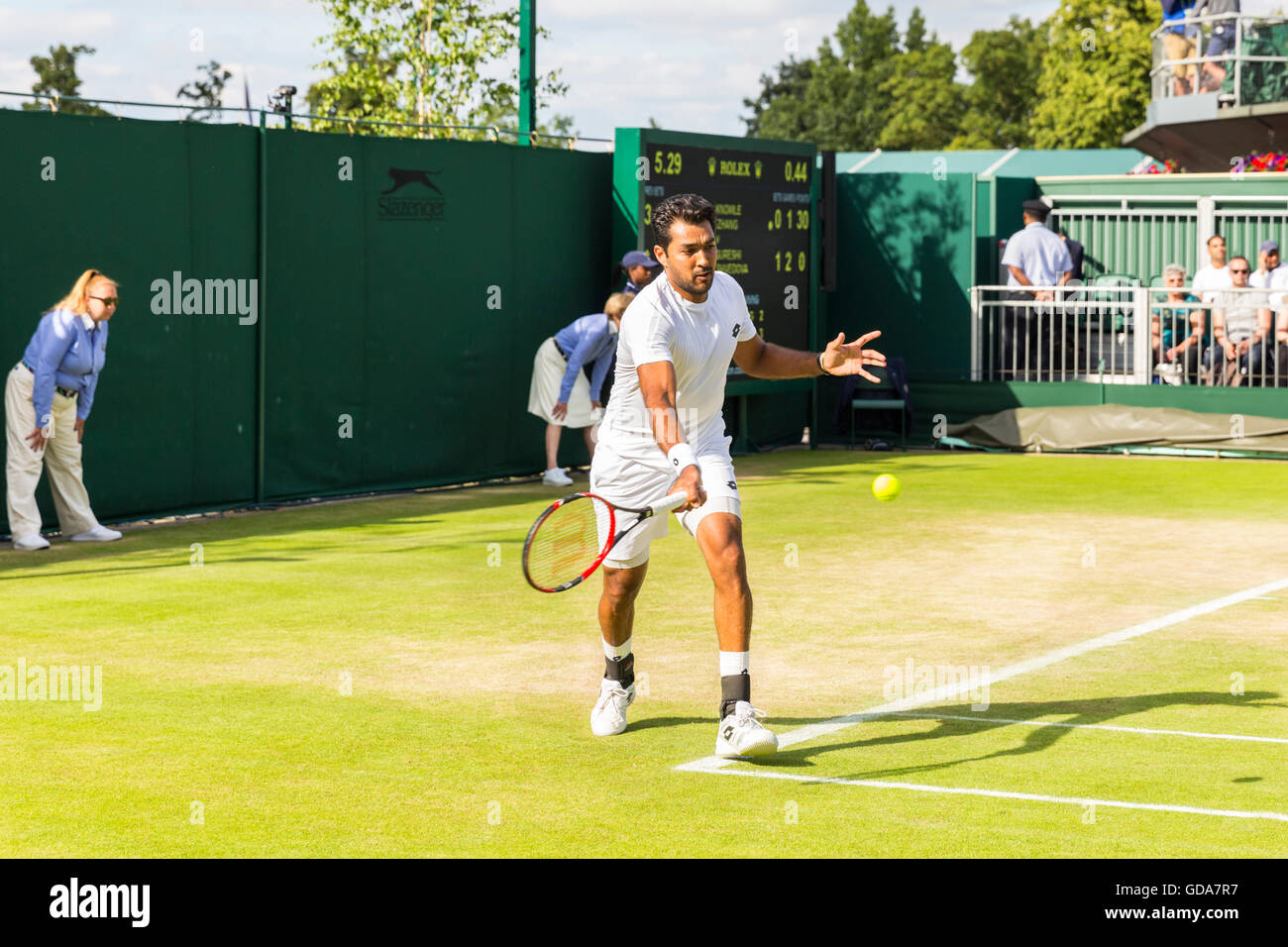 Pakistani tennis player Aisam-ul-Haq Qureshi playing in a Wimbledon ...