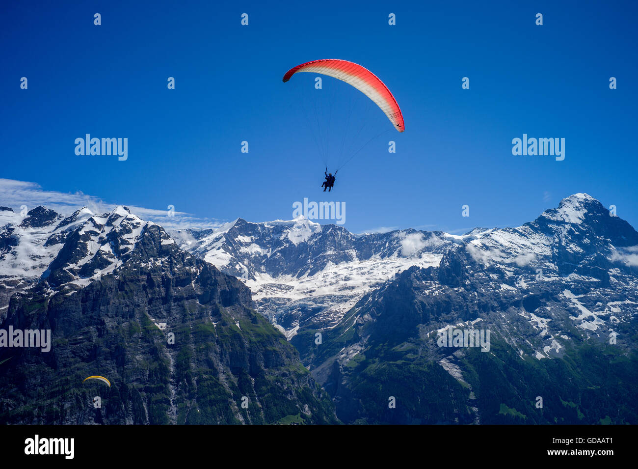 Hang gliding hires stock photography and images Alamy
