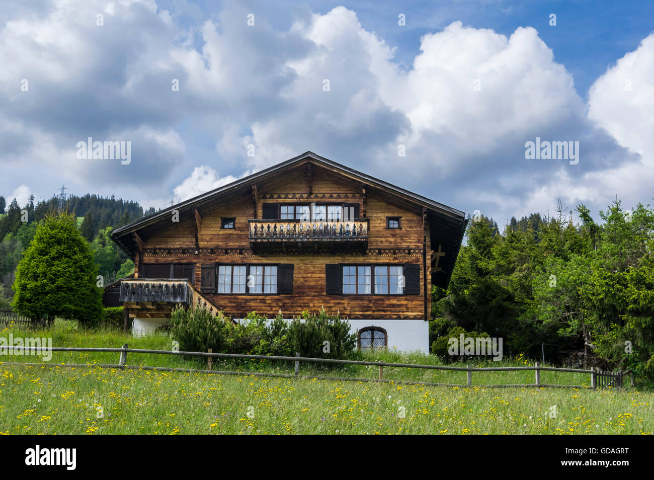 Chalet in the Swiss Alps. Schönried ob Gstaad, Berner Oberland, Switzerland  Stock Photo - Alamy