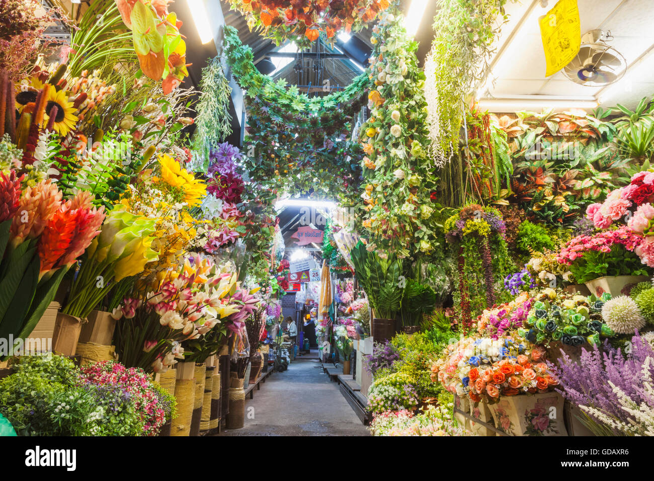 Bangkok chatuchak thailand market shop display artificial flowers hi