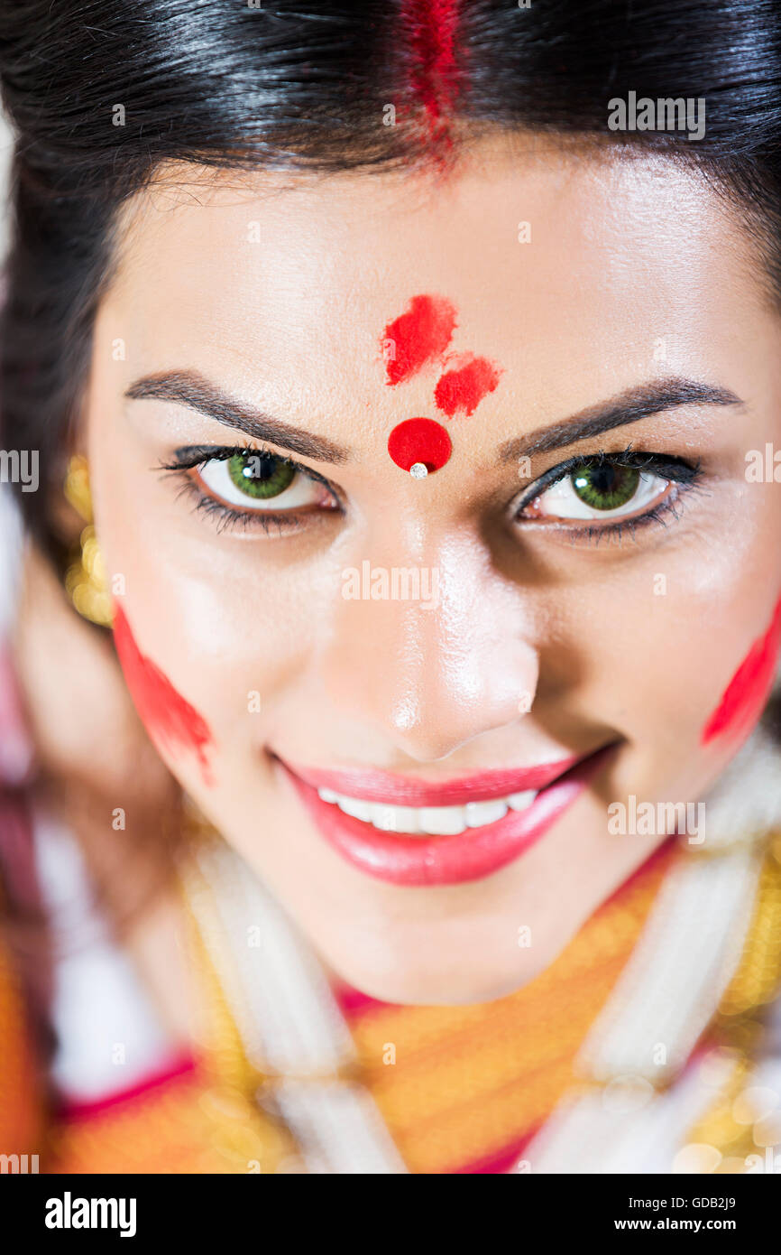 1 Indian Bengali Adult Woman Durga Puja Celebrations Face Colour Stock Photo