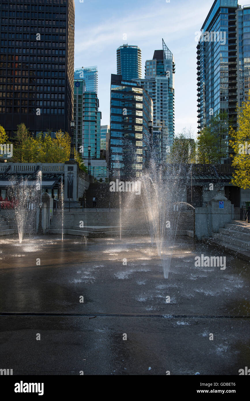 fountain in downtown Vancouver Stock Photo Alamy
