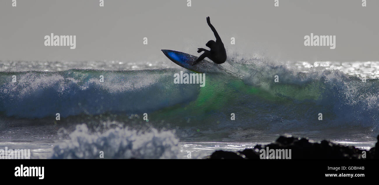 On the crest of the wave hi-res stock photography and images - Alamy