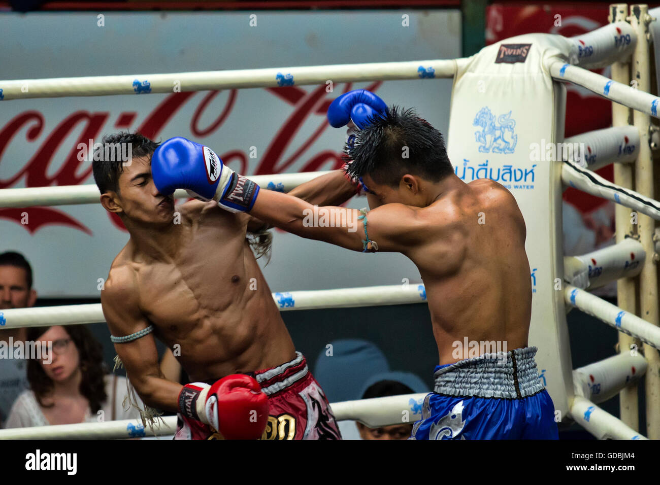Thai boxing, Bangkok, Thailand Stock Photo Alamy