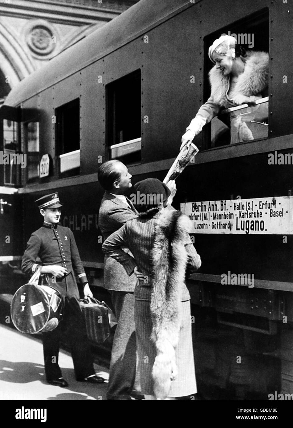 transport / transportation, railway, station, farewell on platform, Anhalter Bahnhof, Berlin, Germany, 1934, Additional-Rights-Clearences-Not Available Stock Photo