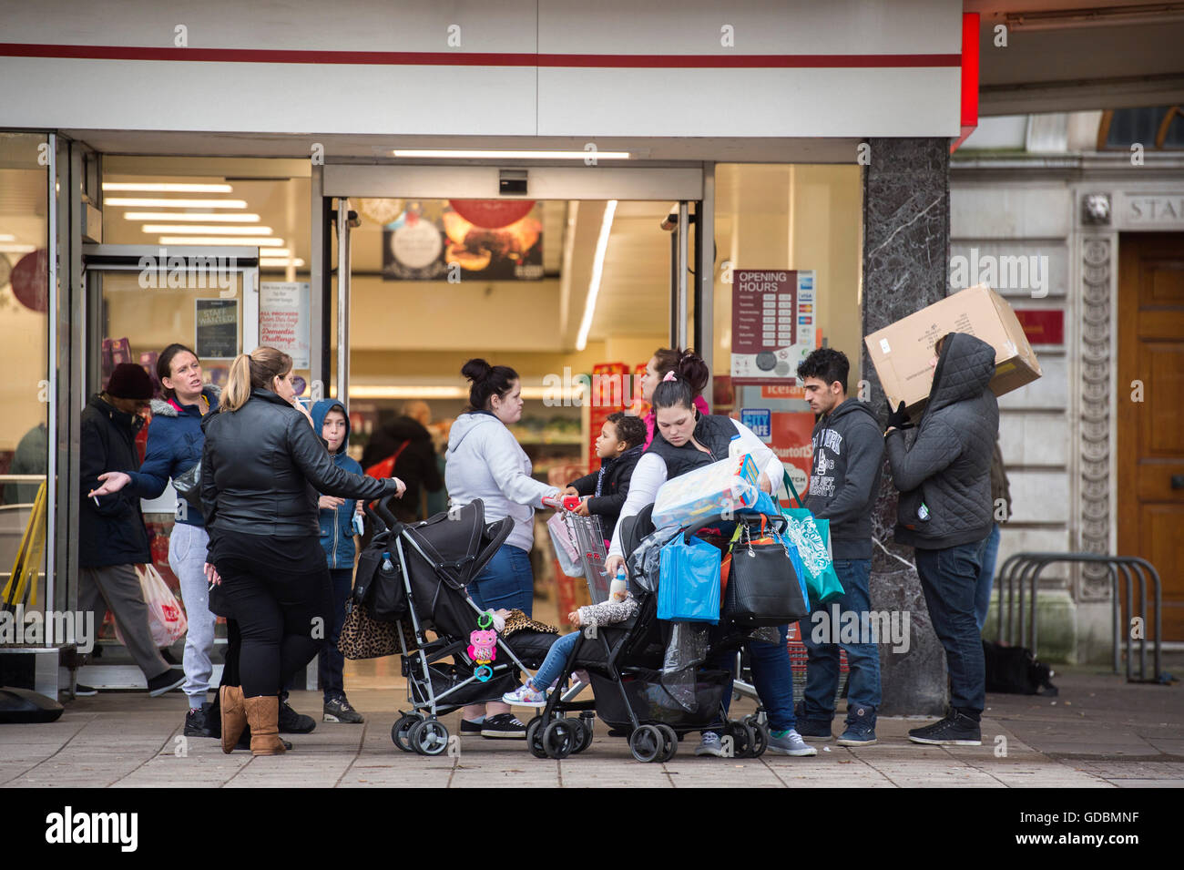 Shoppers on the day before ‘Black Friday” in Gloucester’s King’s Square UK Stock Photo