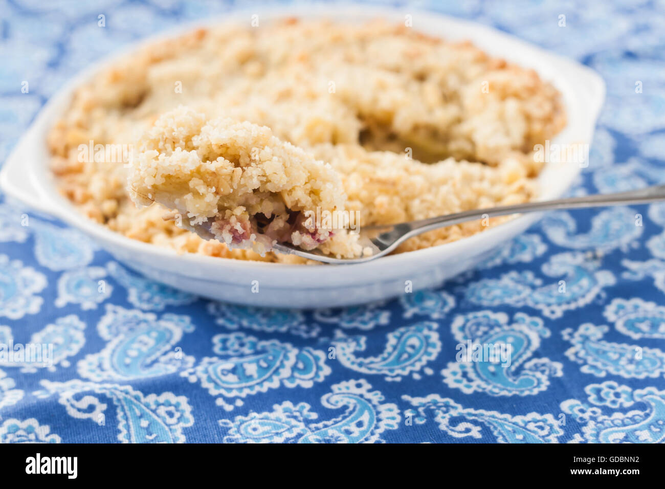 Apple crumble ramekin hires stock photography and images Alamy