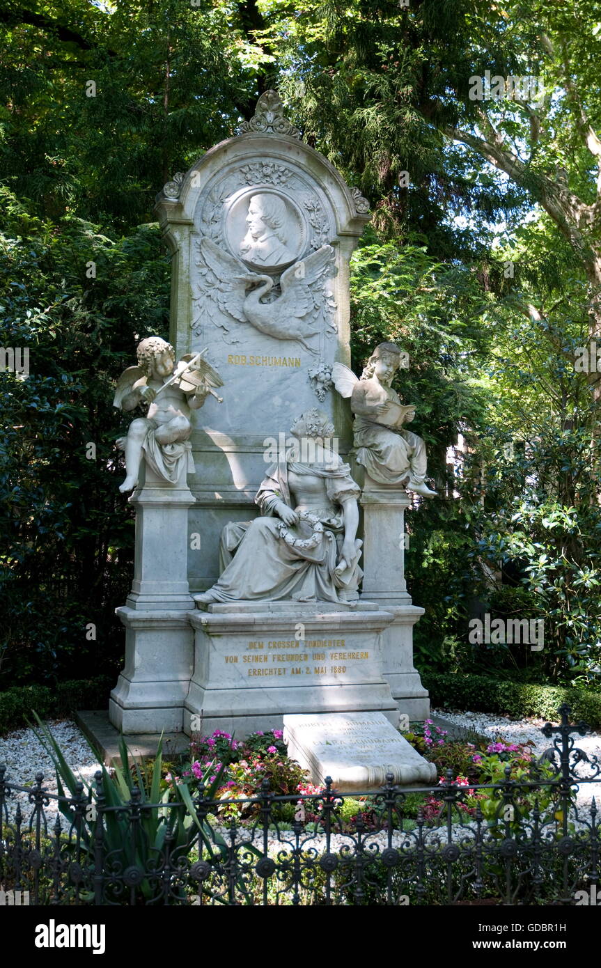 Schumann, Robert   8.6.1810 - 29.7.1856, German musician (composer), his tomb, Alter Friedhof, Bonn, Germany, Stock Photo
