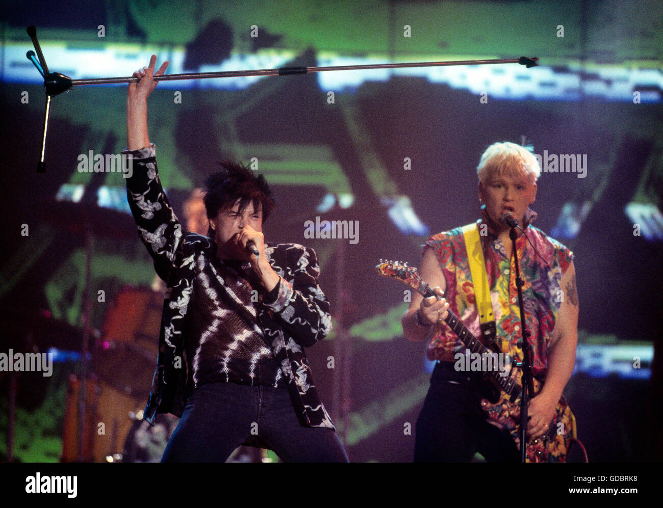 Die Toten Hosen, German music group, founded 1982, concert, early 1990s,  singer Campino, guitarist Andreas von Holst Stock Photo - Alamy