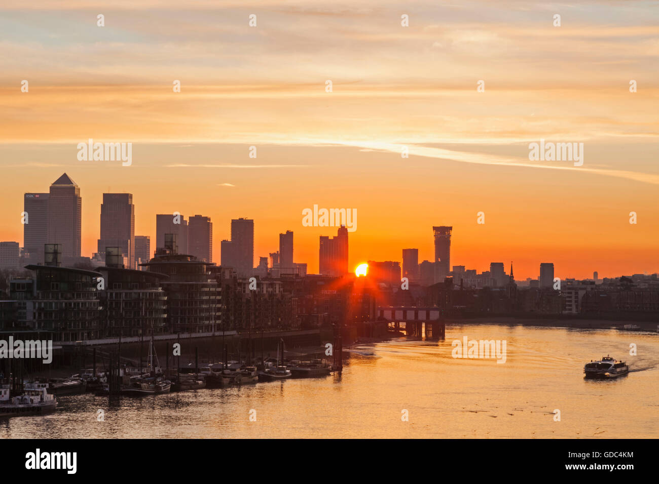 England,London,Canary Wharf and Docklands Skyline Stock Photo - Alamy