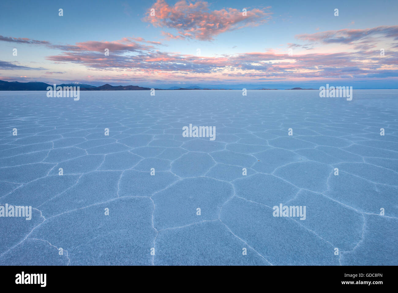 Salar de uyuni desert hi-res stock photography and images - Alamy