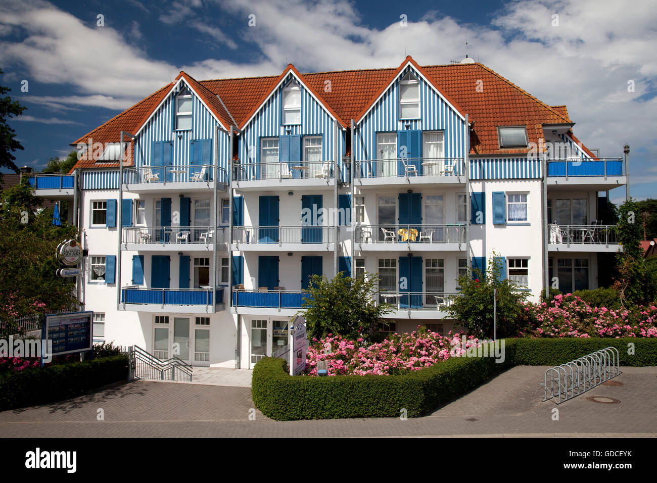 Apartment house Boddenblick, Baltic Sea resort Zingst, Fischland-Darss-Zingst peninsula, Mecklenburg-Western Pomerania Stock Photo