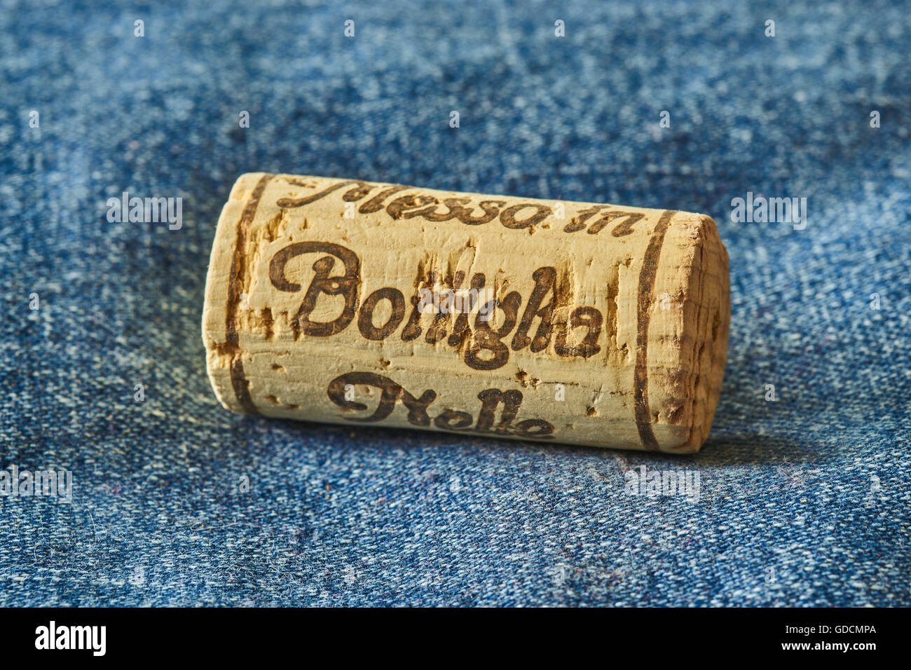 Messo in bottiglia nelle nostre cantine Bottled in our cellars printed on the cork stopper Stock Photo