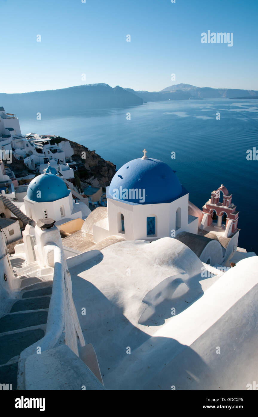 Oia Santorini Santorin blue-domed churches and whitewashed buildings ...