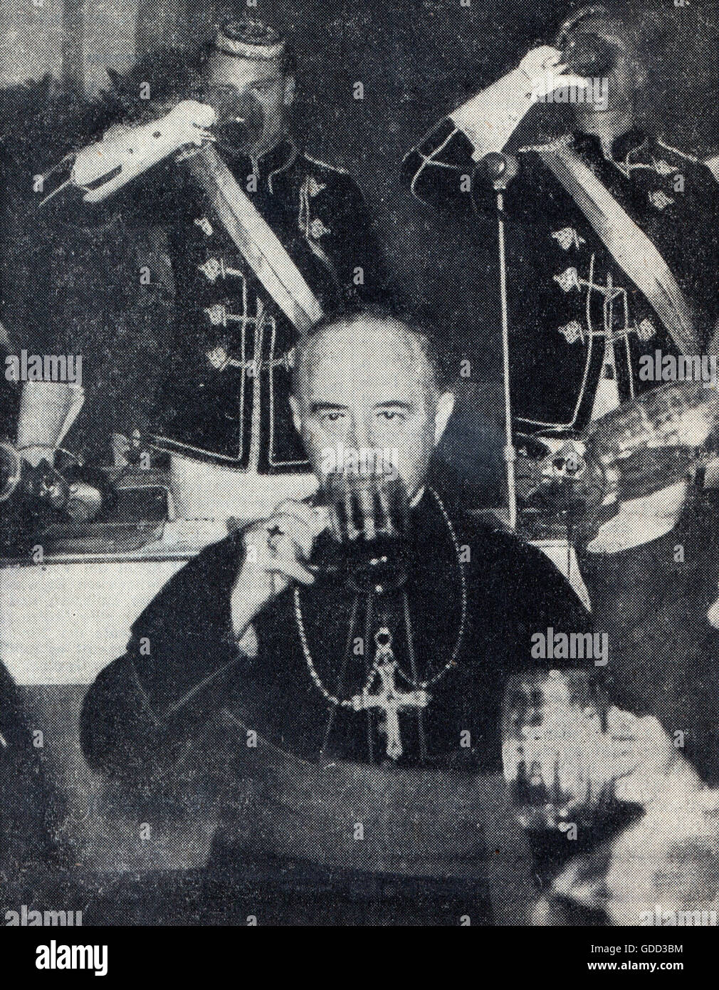 Wendel, Joseph Cardinal, 27.5.1901 - 31.12.1960, German clergyman, half length, as guest of honour at the commercium during the 3rd German students' assembly, Munich, 8.5.1954, Stock Photo