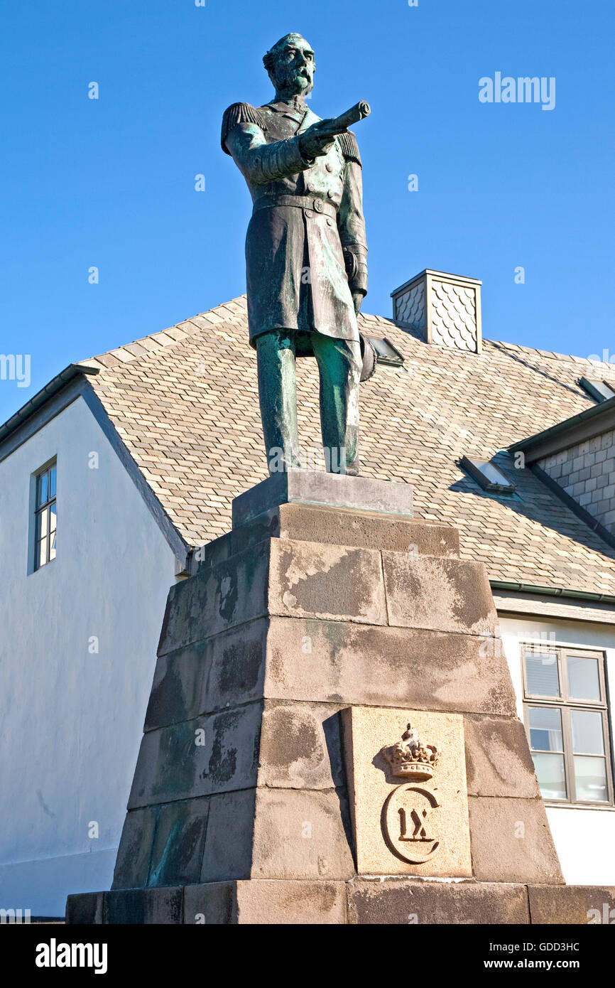 Christian IX., 8.4.1818 - 29.1.1906, King of Denmark 15.11.1863 - 29.1.1906, full length, monument, old town center, Reykjavik, Iceland, Stock Photo