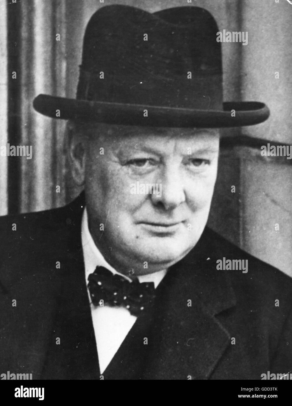 Churchill, Winston, 30.11.1874 - 24.1.1965, British politician (Cons.), Prime Minister 10.5.1940 - 26.7.1945, portrait, 1940, Stock Photo