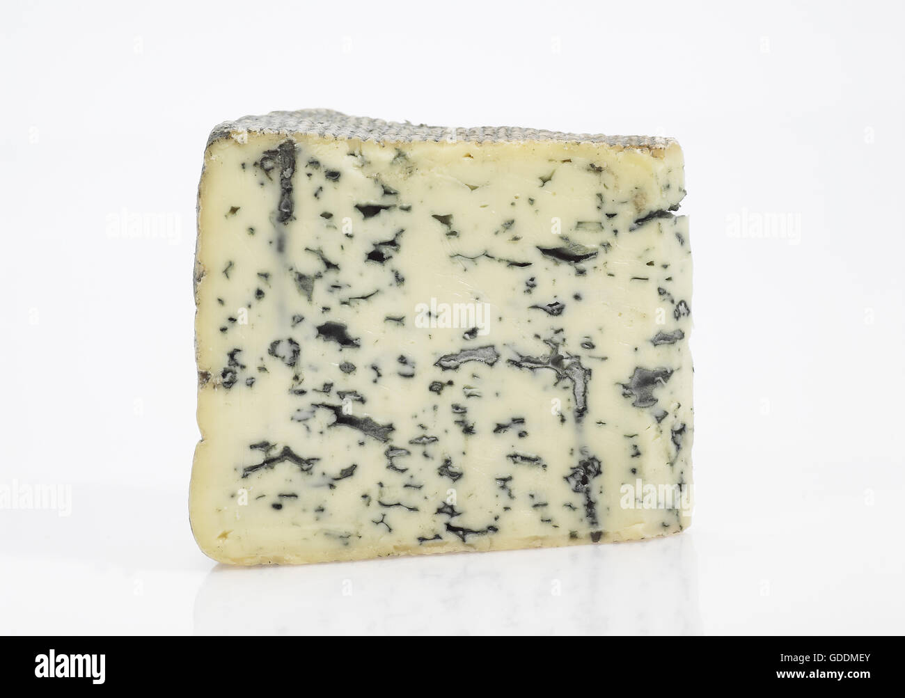 BLEU DES CAUSSES, A FRENCH CHEESE MADE WITH COW'S MILK Stock Photo