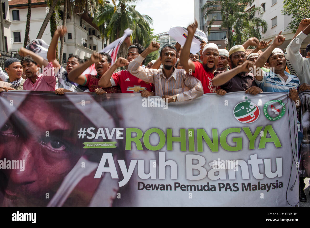 Kuala Lumpur, Malaysia. 15th July, 2016. Ethnic Rohingya refugees from ...