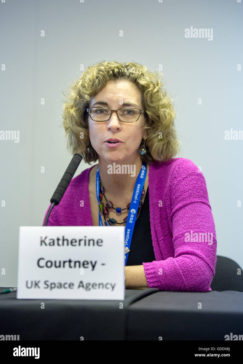 Farnborough, Hampshire UK. 15th July 2016. Katherine Courtney from the US Space Agency speaks at a press conference. Stock Photo