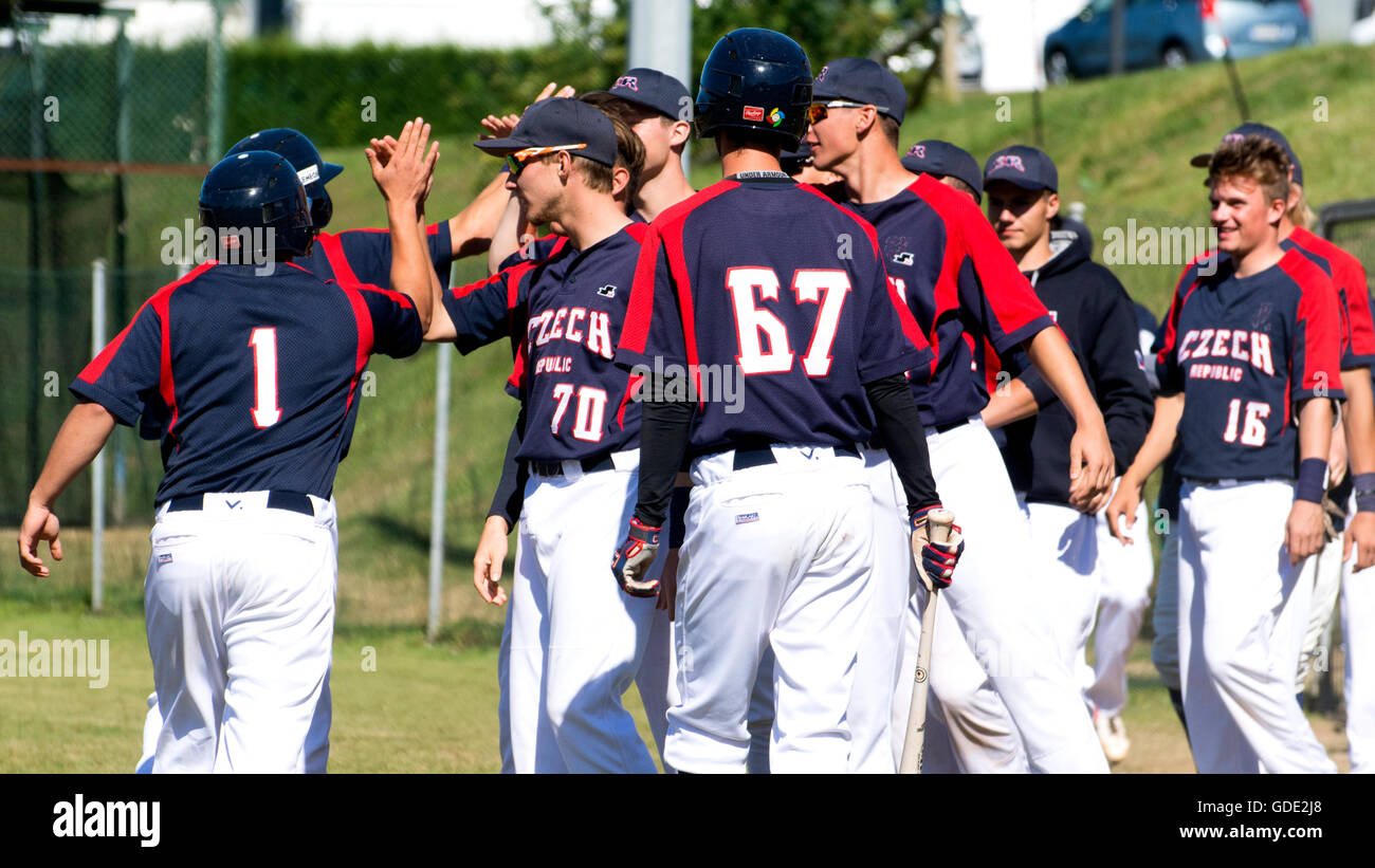 Baseball Players Celebrate High Resolution Stock Photography And Images Alamy