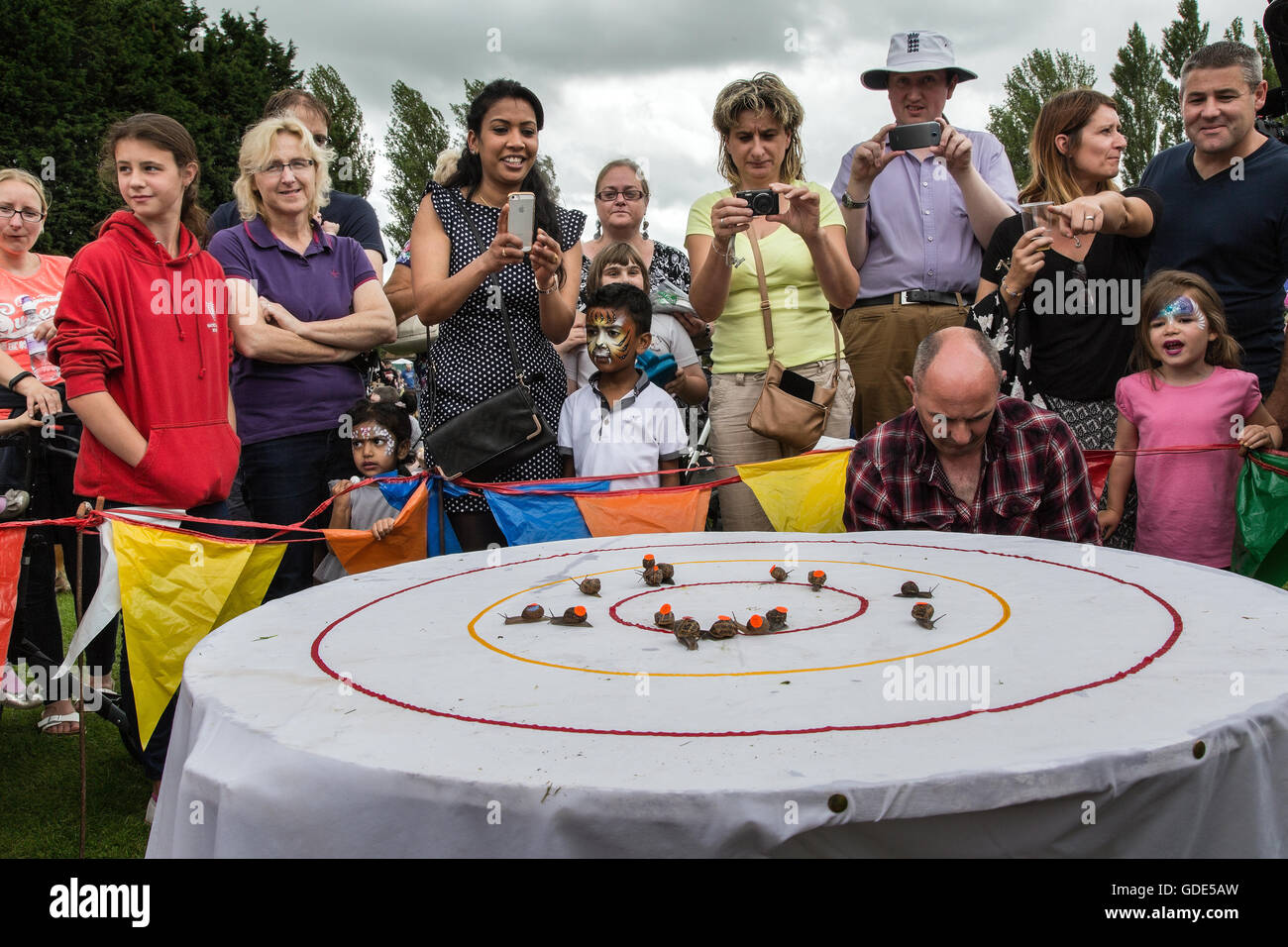 World Snail Racing Championships Stock Photo Alamy