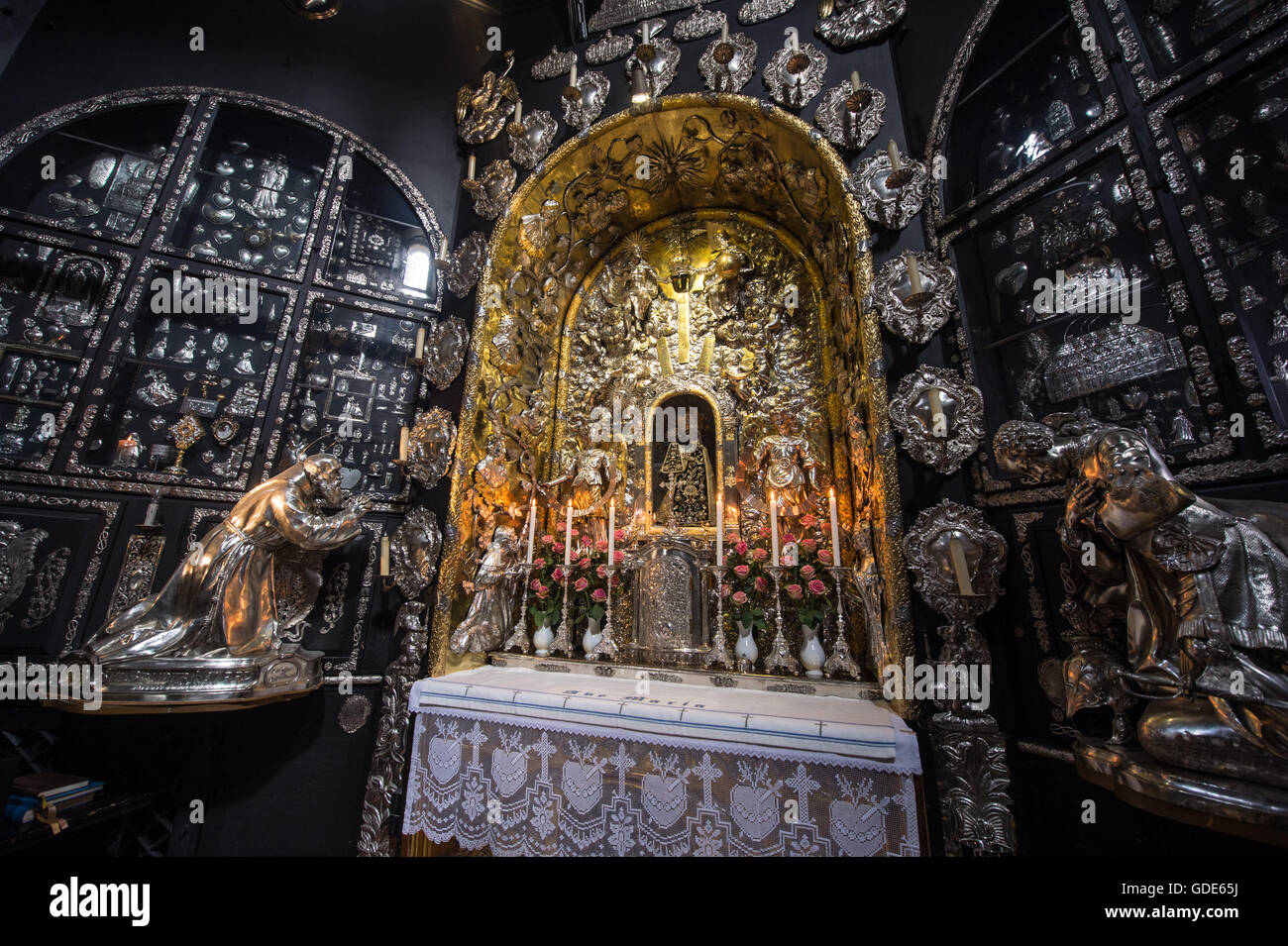 Altotting, Germany. 14th July, 2016. The black madonna in the chapel of grace at the pilgramage destination of Altotting, Germany, 14 July 2016. Photo: Armin Weigel/dpa/Alamy Live News Stock Photo