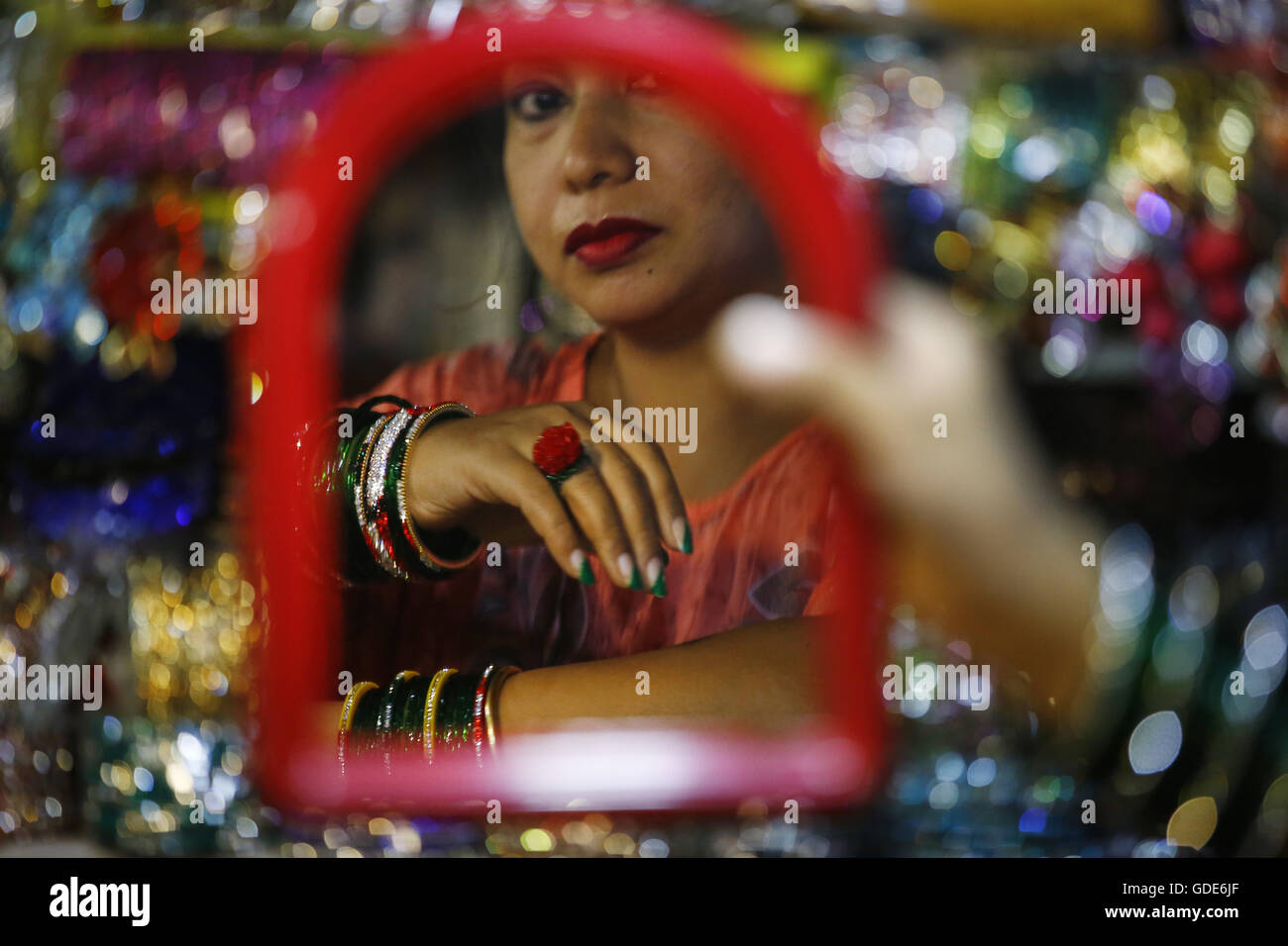 Bangles kathmandu nepal hires stock photography and images Alamy