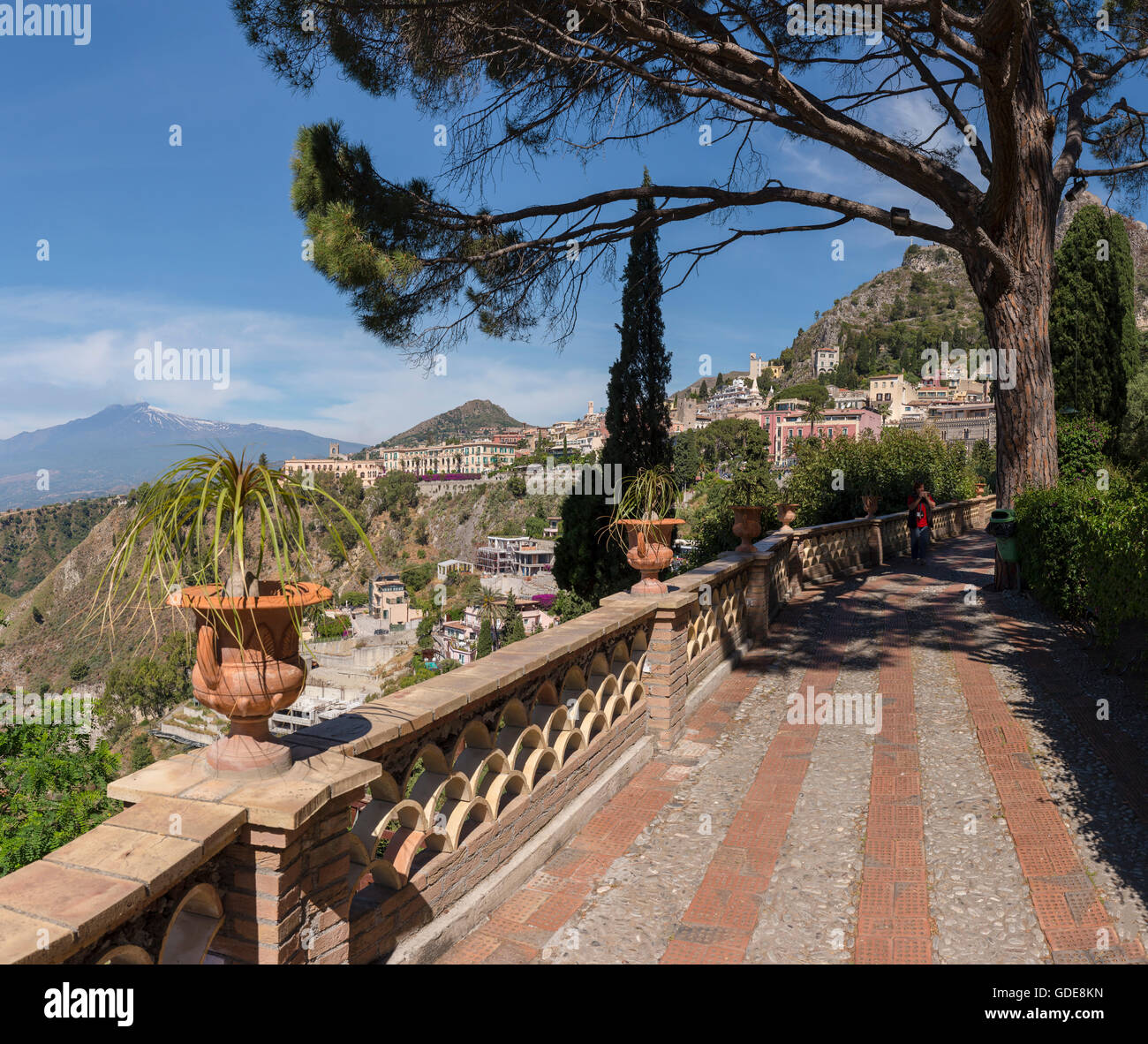 City park Giardini della Villa Comunale,view at mountain Etna Stock Photo