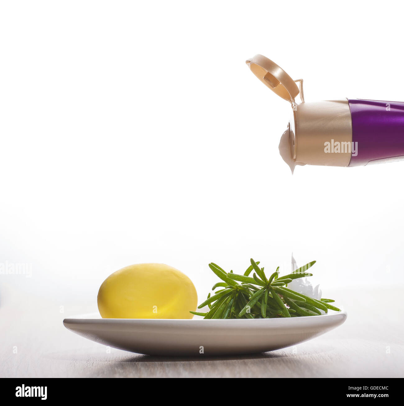 Bathroom accessories, shampoo, herbs, lemon shaped soap Stock Photo Alamy