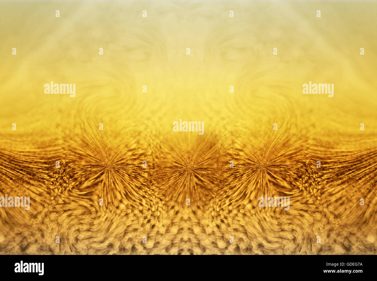 Gold curve hi-res stock photography and images - Alamy