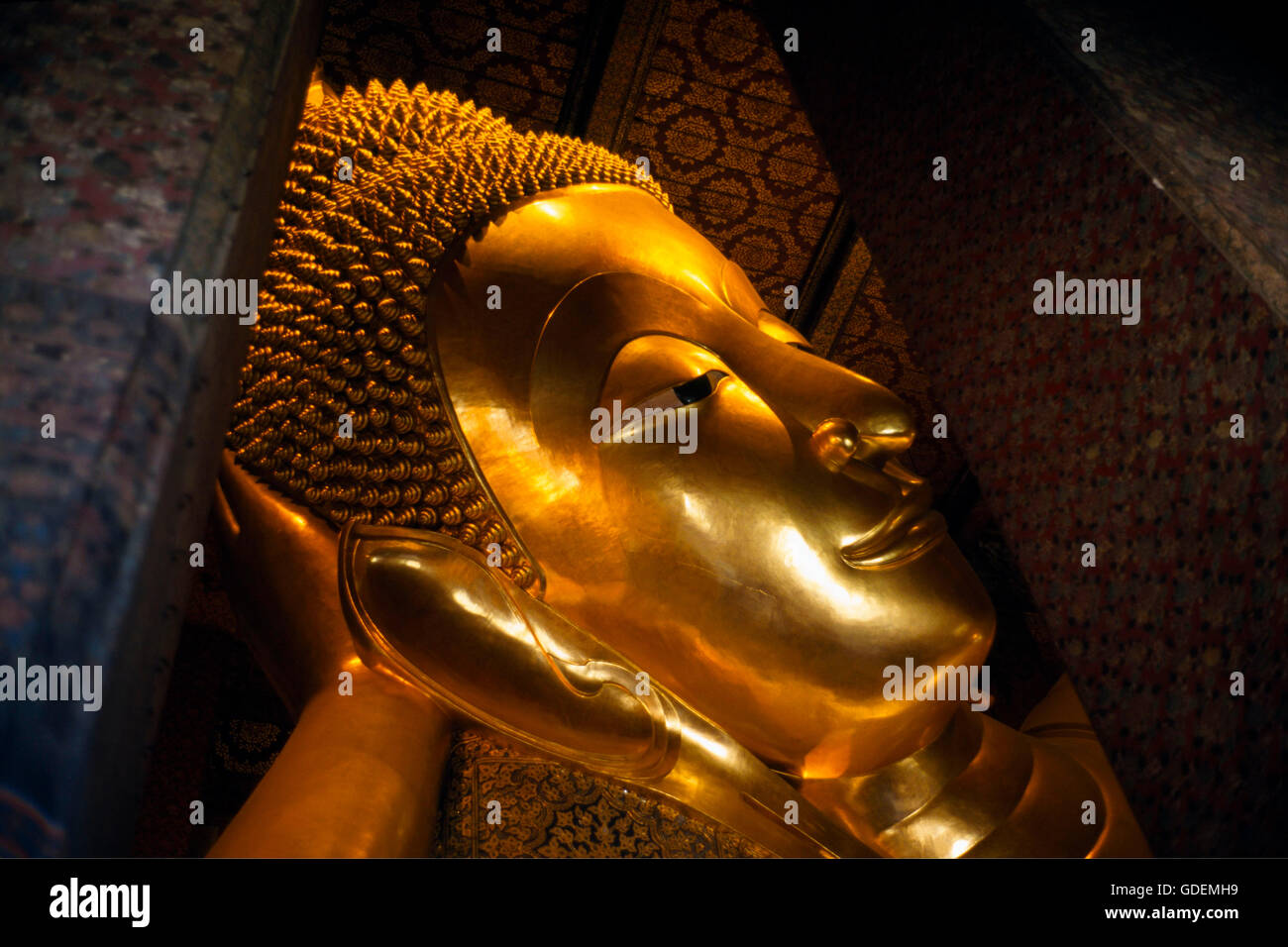 Reclining Buddha, Wat Po, Bangkok, Thailand Stock Photo