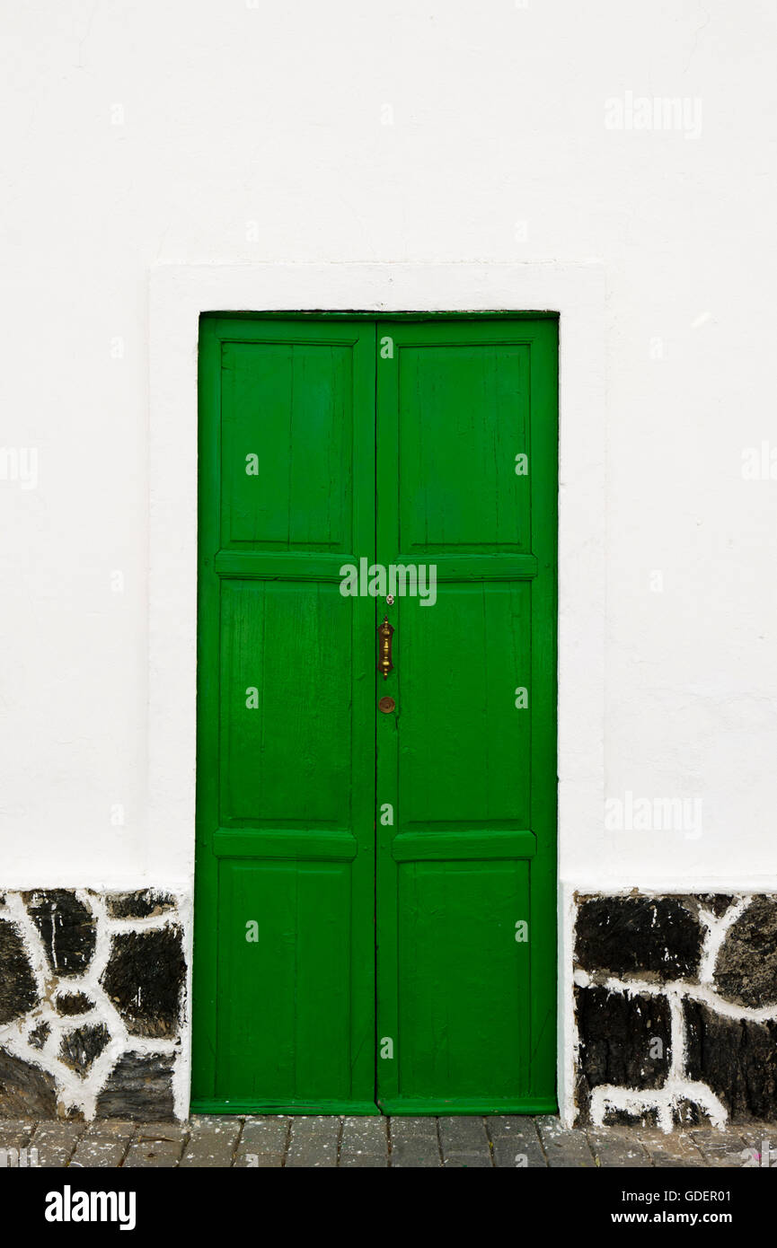 Green door, Teguise, Lanzarote, Canary Islands, Spain Stock Photo