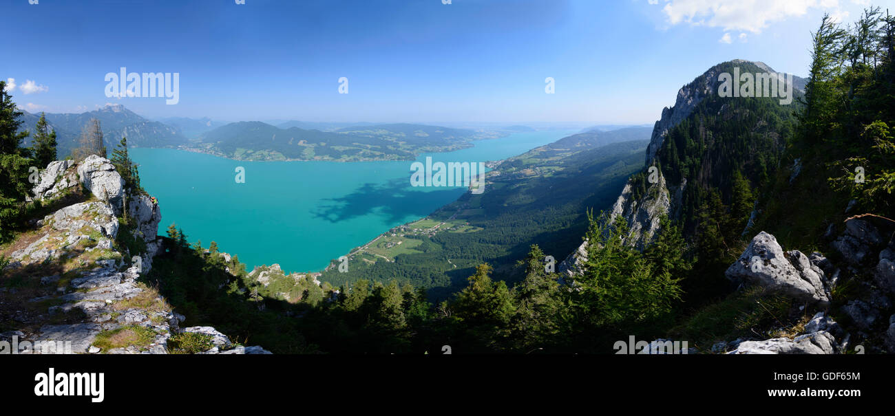 Steinbach am Attersee: Climber on Mahdlgupf via ferrata, view to lake Attersee (front) and lake Mondsee , in centre mount Schafb Stock Photo