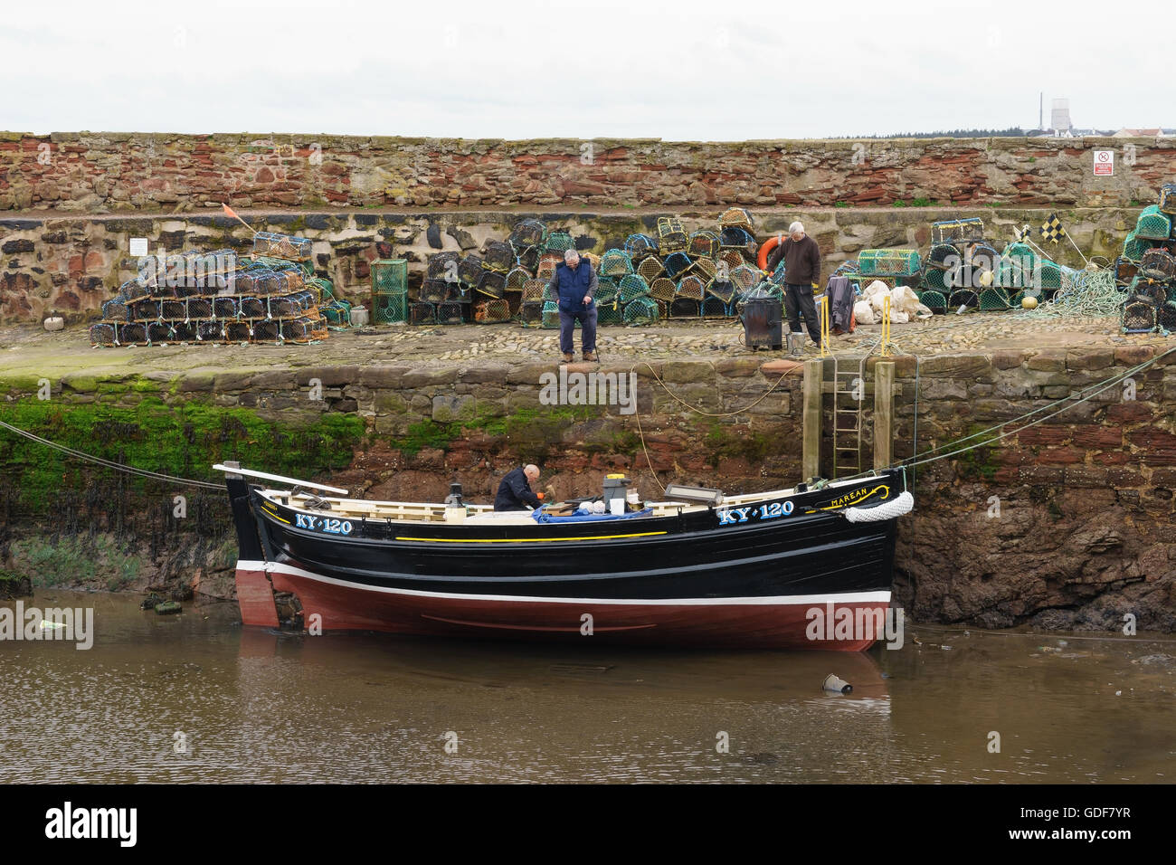 A traditional wooden sailing ship in harbour Stock Photo - Alamy