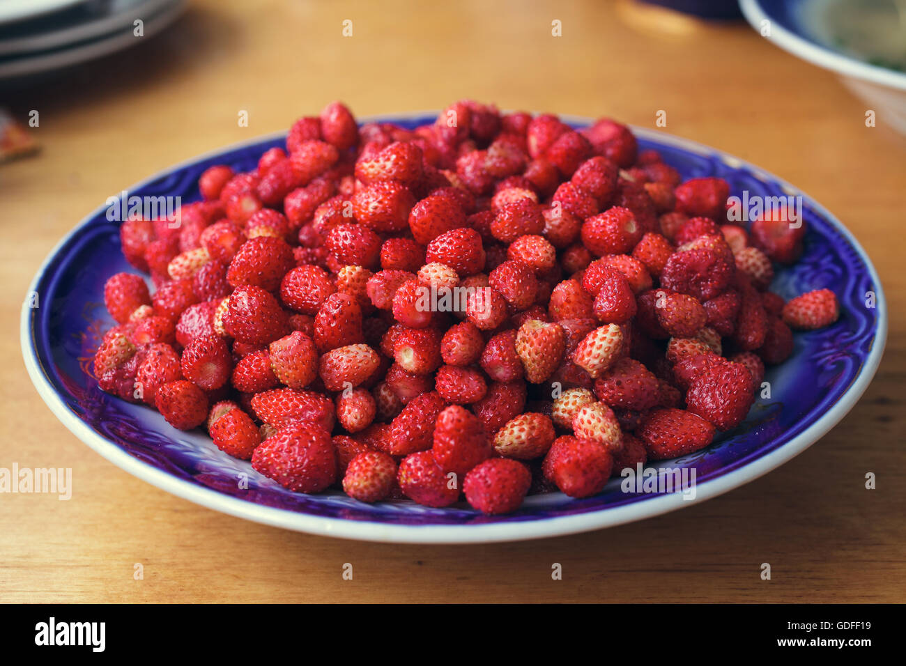 ripe wild strawberries Stock Photo - Alamy