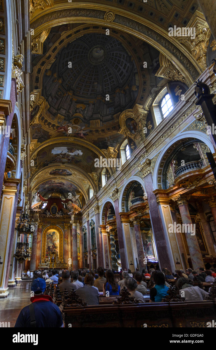 Wien, Vienna: Jesuit church in worship service, Austria, Wien, 01. Stock Photo