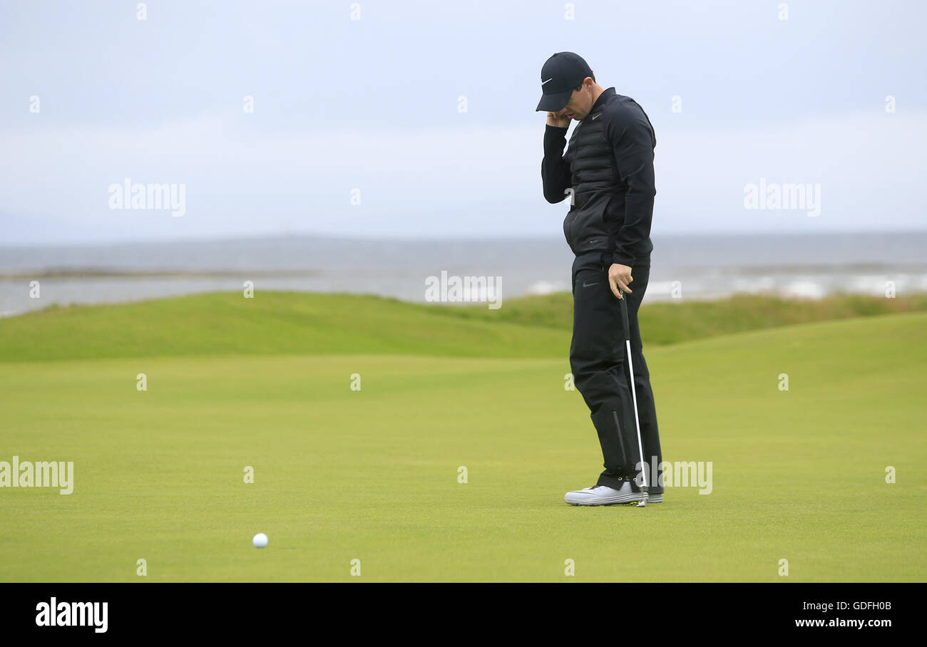 Missed putt on fifth hole hi-res stock photography and images - Alamy