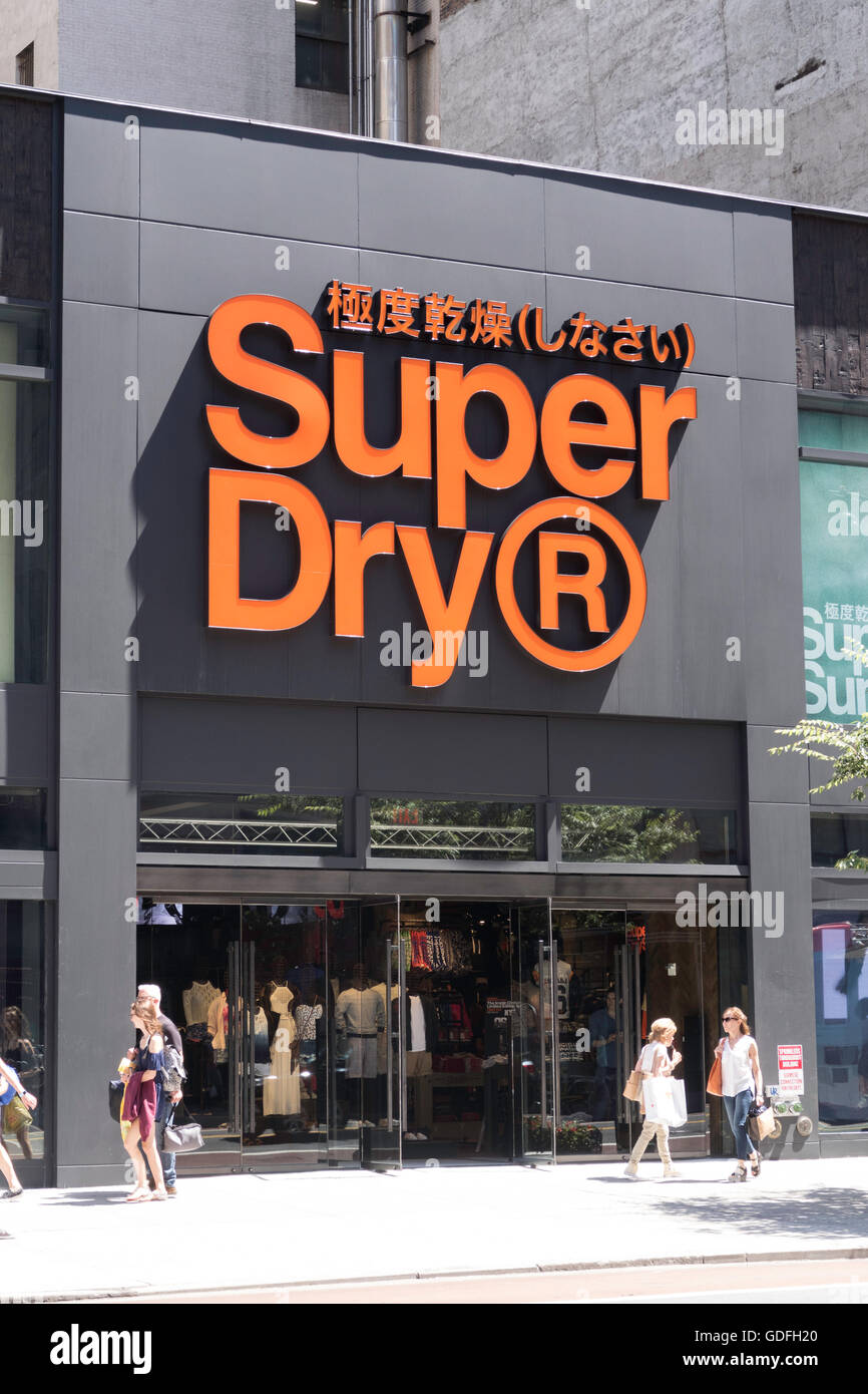 Superdry Storefront on West 34th Street, NYC, USA Stock Photo - Alamy