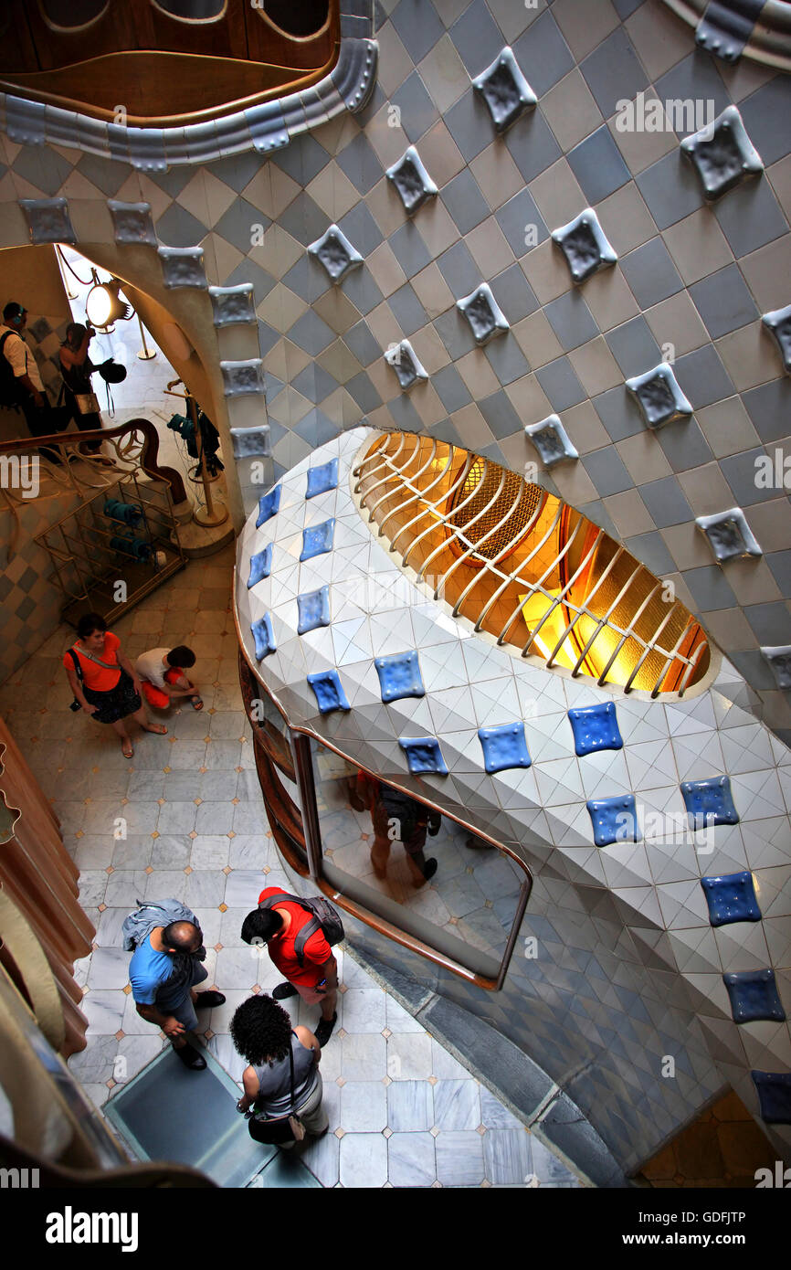 Inside Casa Batllo, by famous Catalan architect, Antoni Gaudi, Passeig de  Gracia, L' Eixample, Barcelona, Spain Stock Photo - Alamy, image size:866x1390