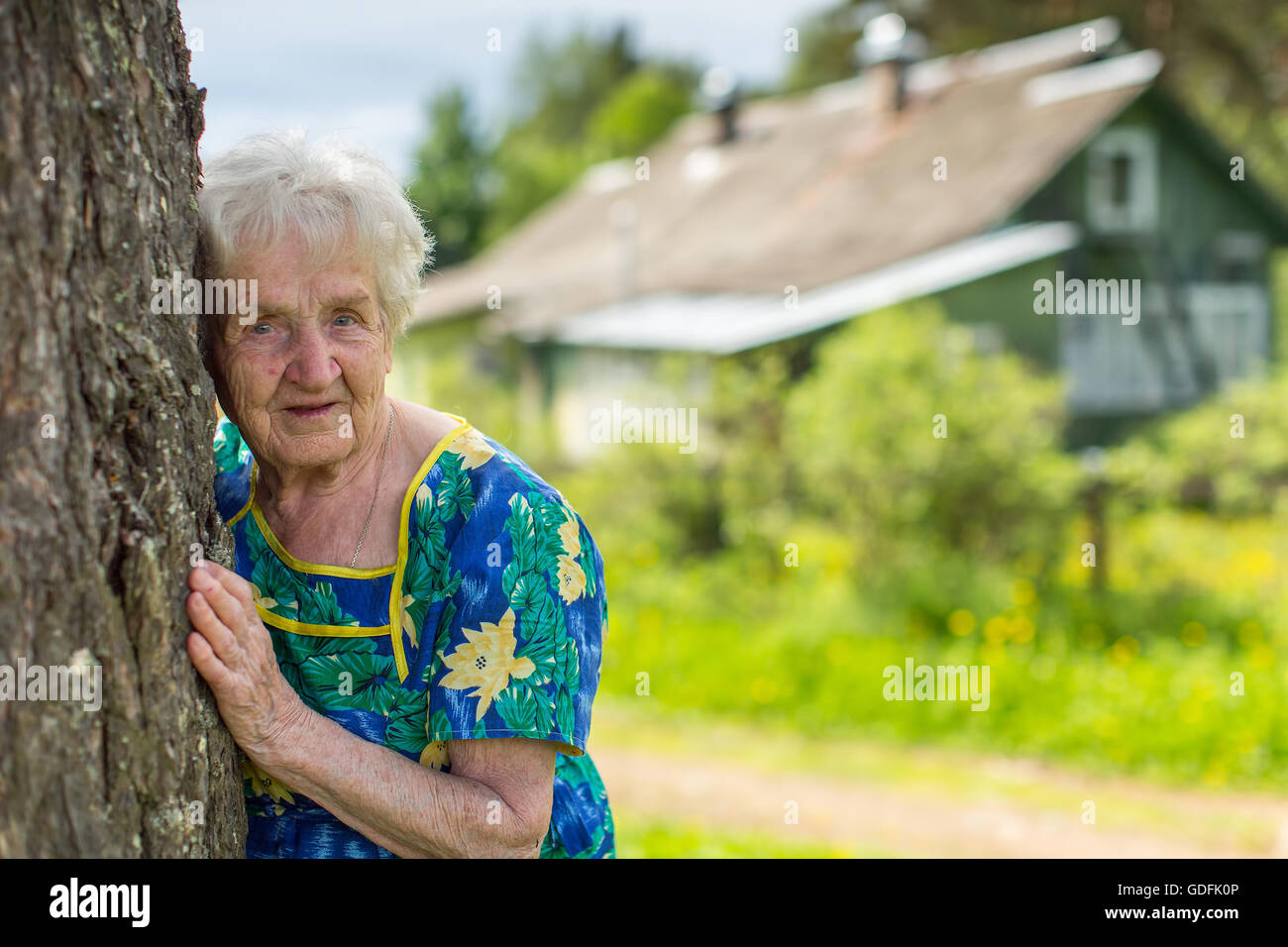 Elderly people house hi-res stock photography and images - Alamy
