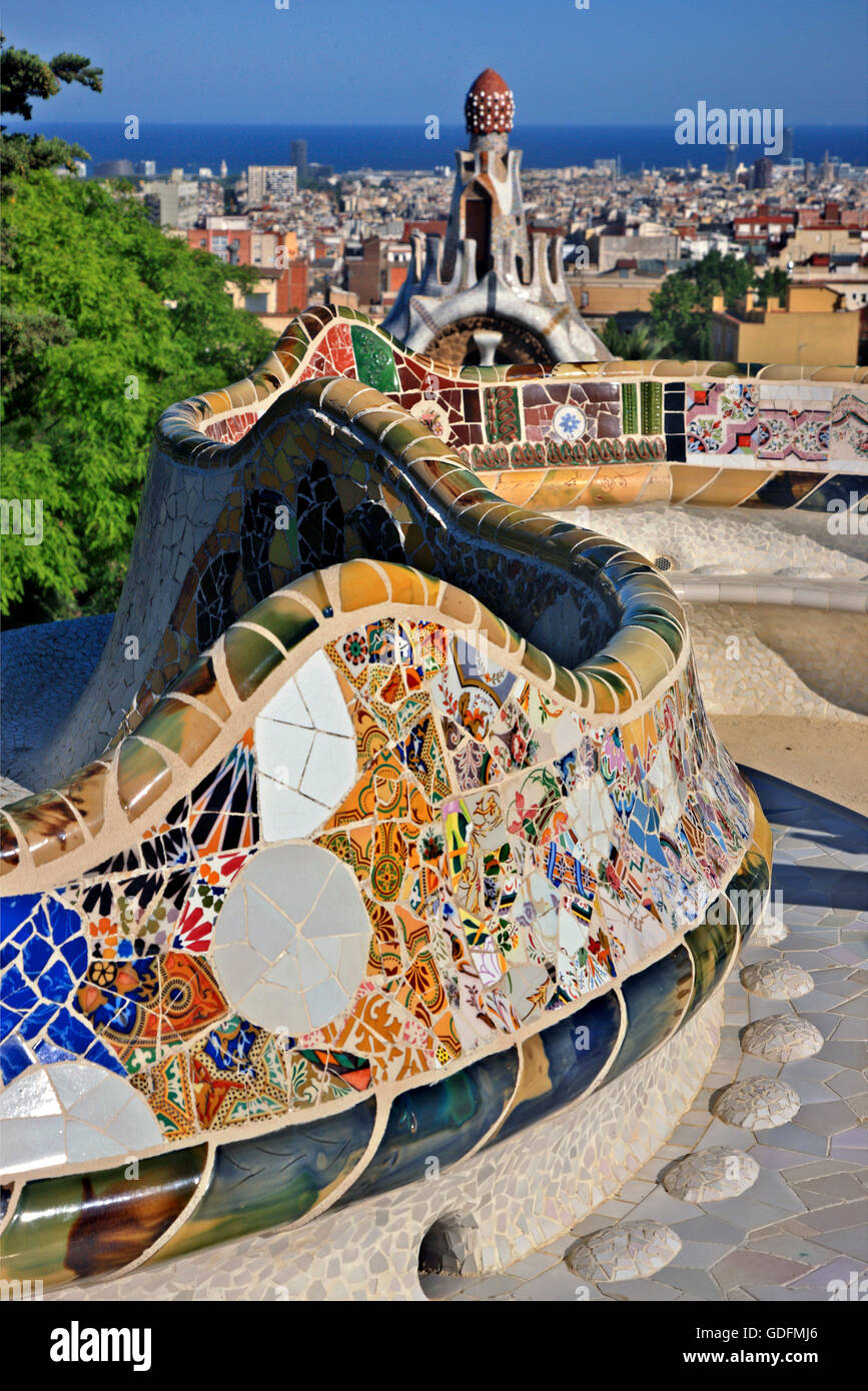 Indbildsk distrikt morgenmad The "Plaça de la Natura" ("Nature Square") in ParK Guell (by Antoni Gaudi),  Barcelona, Catalonia, Spain Stock Photo - Alamy