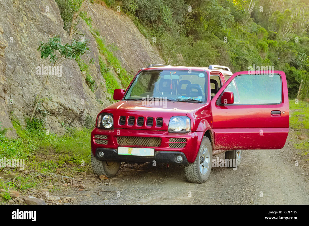 Car in jungle hires stock photography and images Alamy