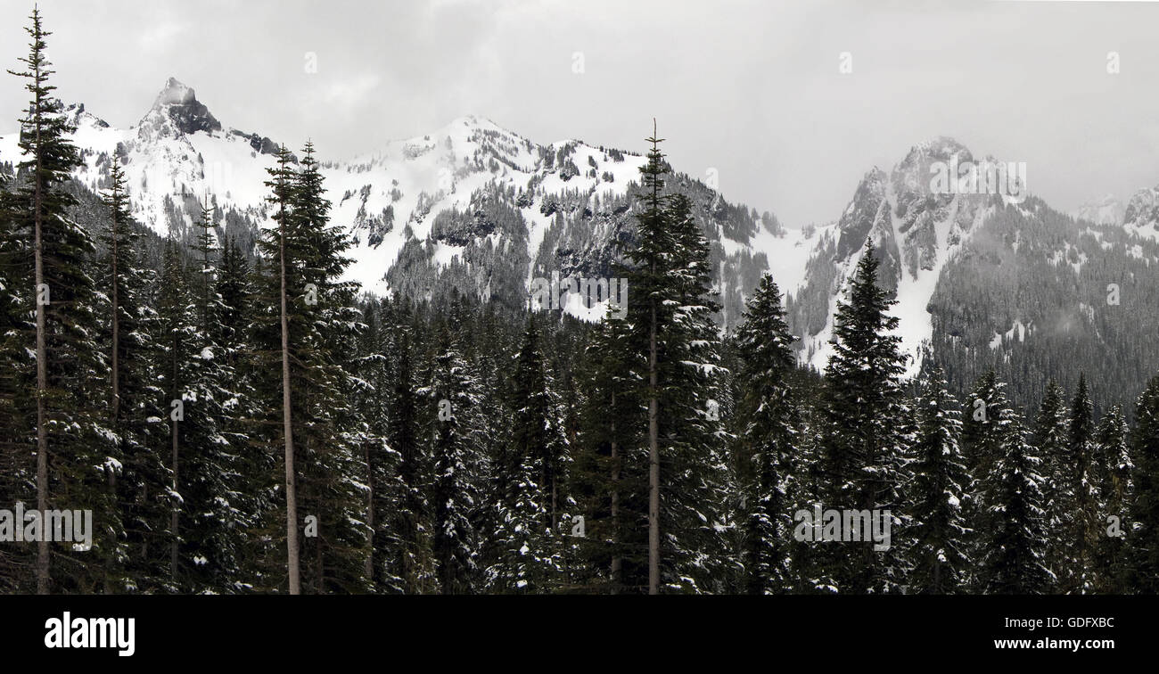 Mount washington state park white mountains hi-res stock photography ...