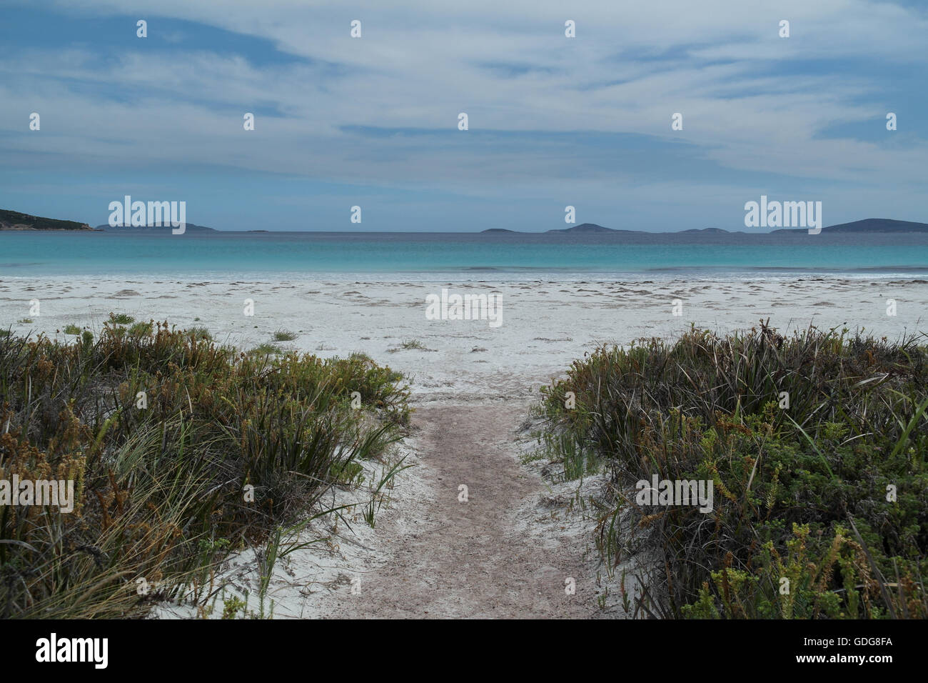 Lucky bay hi res stock photography and images Page 11 Alamy
