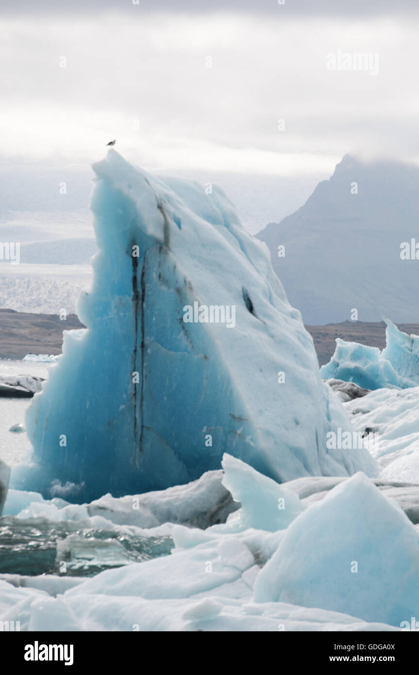Iceland: details of the ice, icebergs in the Jokulsarlon glacier lagoon, a glacial lake in Vatnajokull National Park Stock Photo