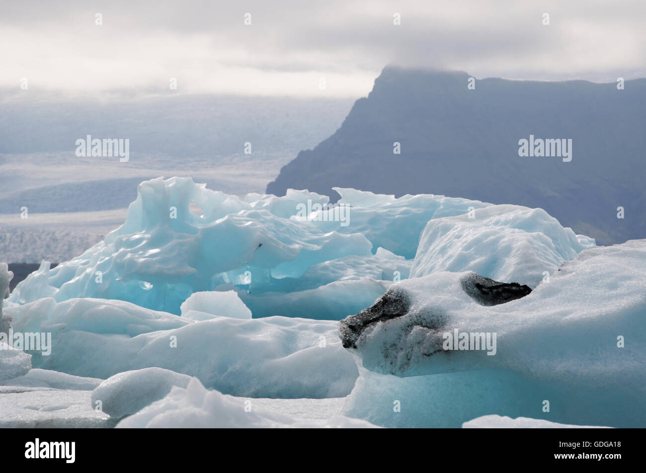 Iceland: details of the ice, icebergs in the Jokulsarlon glacier lagoon, a glacial lake in Vatnajokull National Park Stock Photo