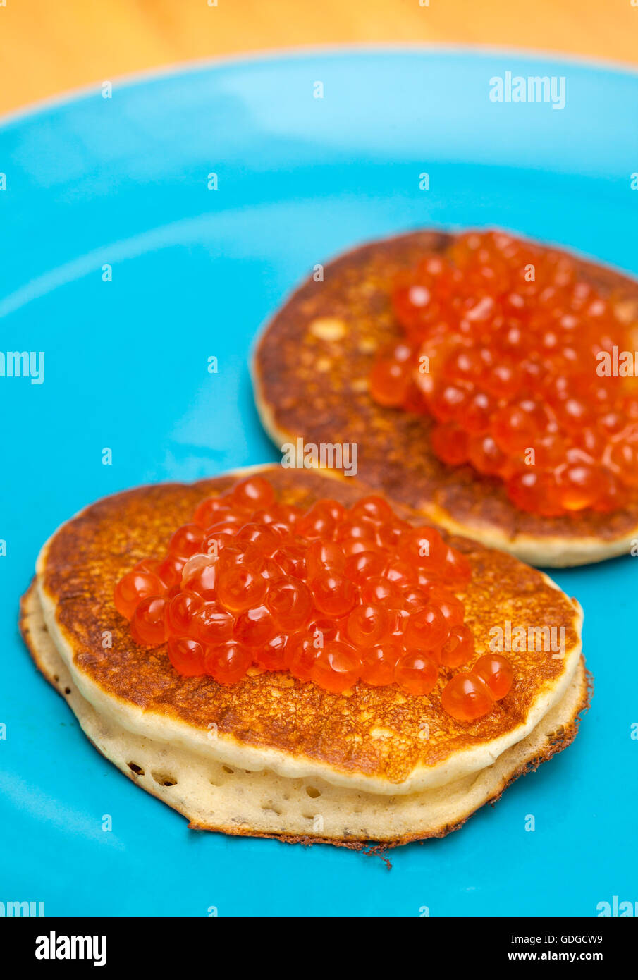 Blinis with caviar 3 hi-res stock photography and images - Alamy